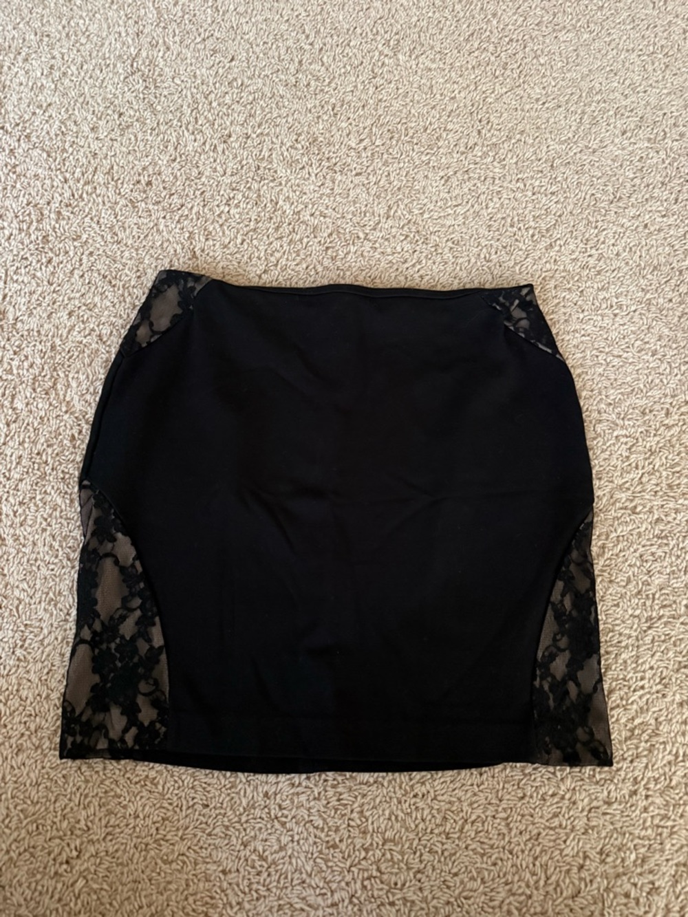VINTAGE Y2K express skirt with lace detail